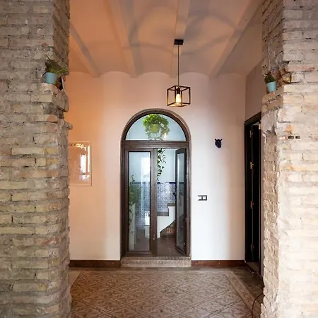 Naim Guest house *